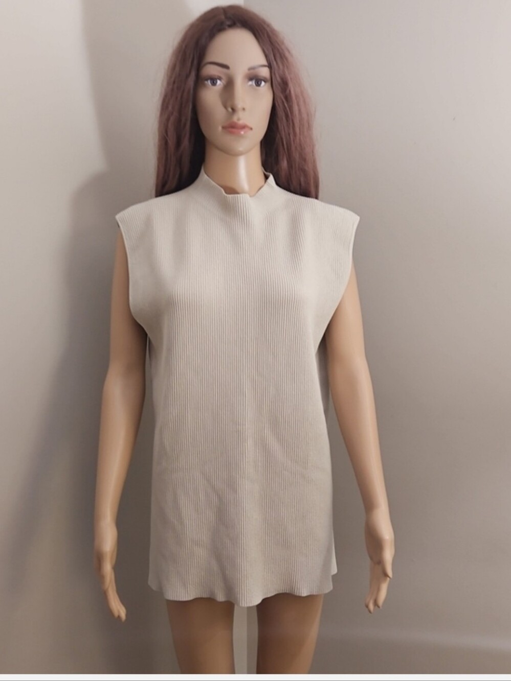 Aritzia Babaton Sleeveless Mock-Neck Ribbed Tank in Cream Beige Long Line